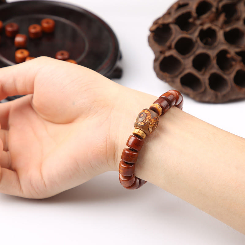 Tibetan Yak Bone Three-Eyed Dzi Bead Sheep Horn Red Agate Strength Bracelet