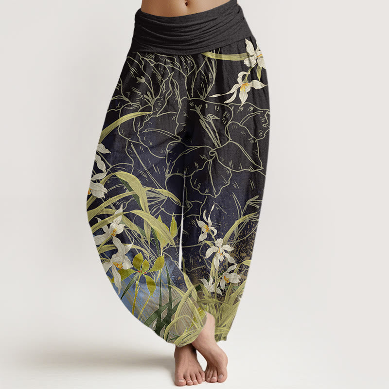 White Flowers Yellow Green Leaves Grass Pattern Women's Elastic Waist Harem Pants