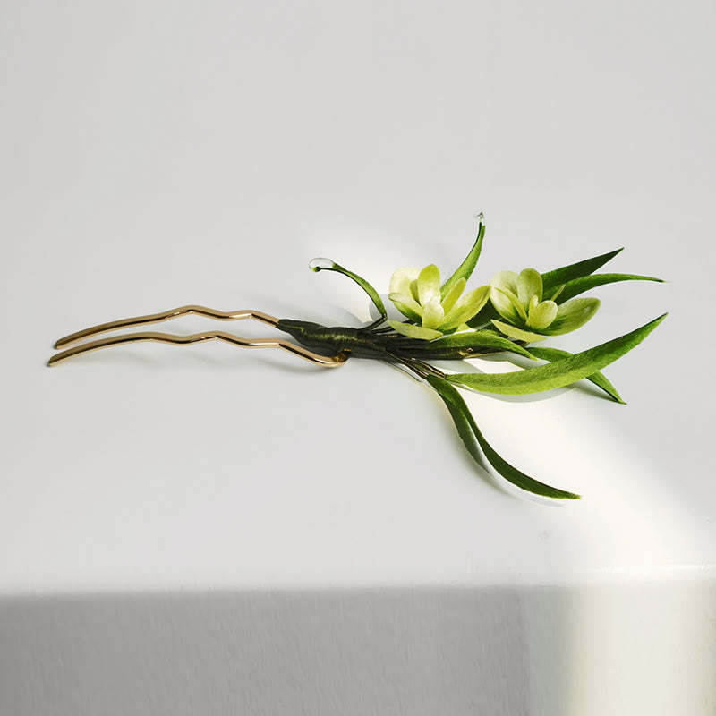 Handmade Velvet Flower Mulberry Silk Green Flowers Leaves Brooch Hairpin