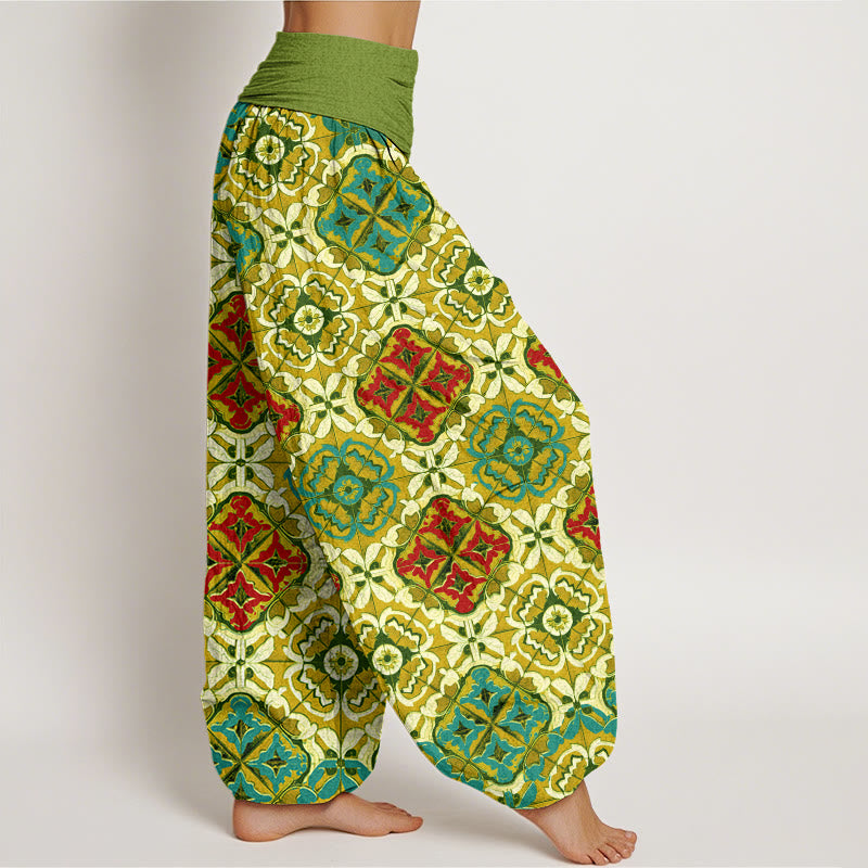 Diamond Floral Design Women's Elastic Waist Harem Pants