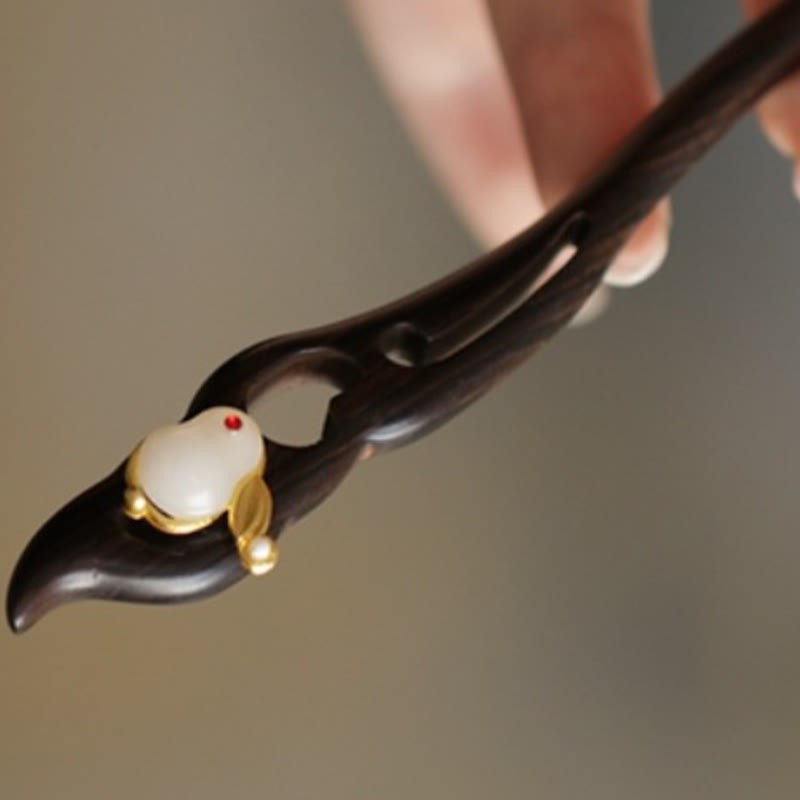 Auspicious Cloud Sandalwood Rabbit Protection Hairpin