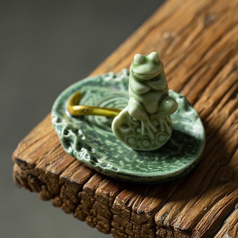 Leaf Meditation Frog Pattern Healing Ceramic Incense Burner Decoration