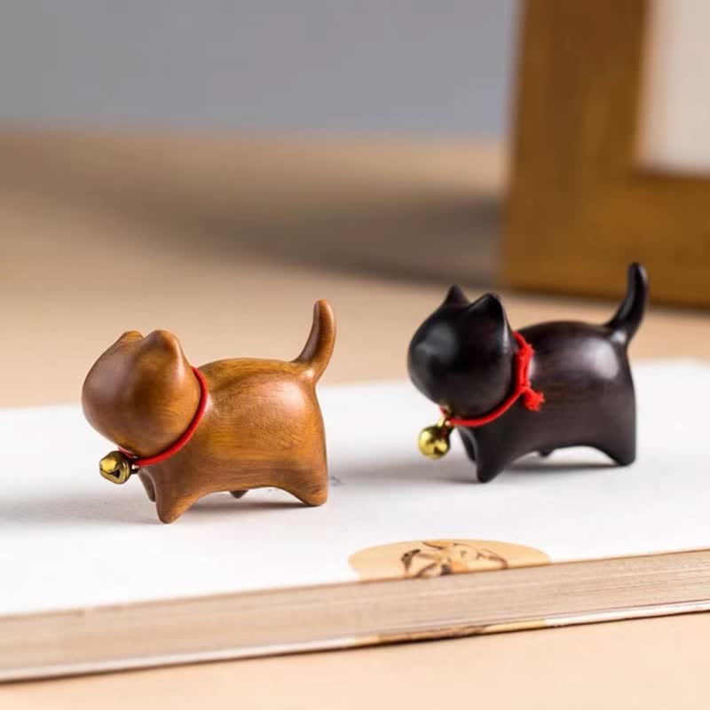 Green Sandalwood Small Leaf Red Sandalwood Cute Cat Animals Soothing Peace Decorations