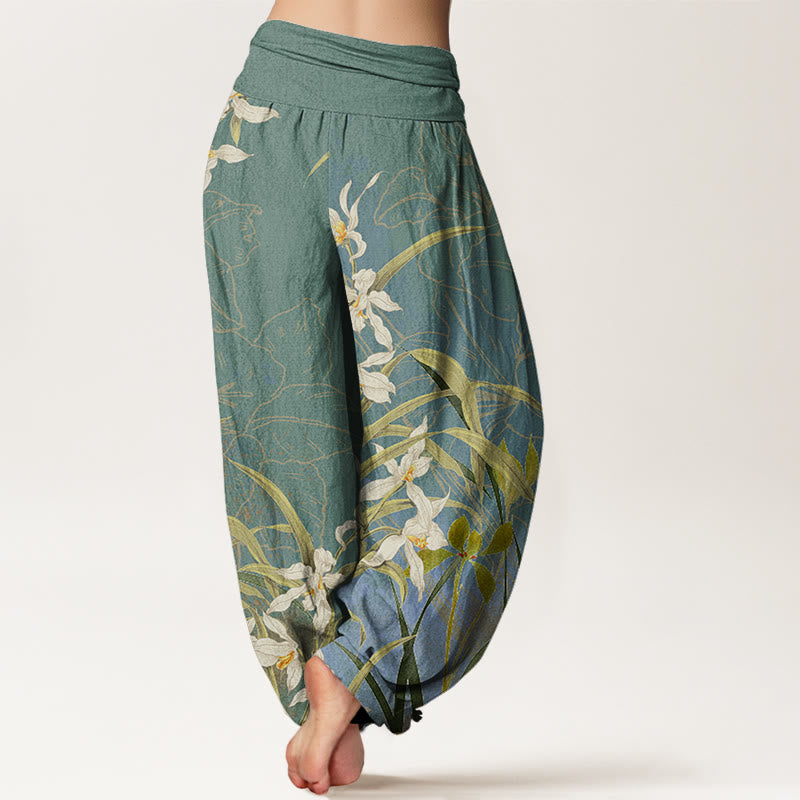 White Flowers Yellow Green Leaves Grass Pattern Women's Elastic Waist Harem Pants
