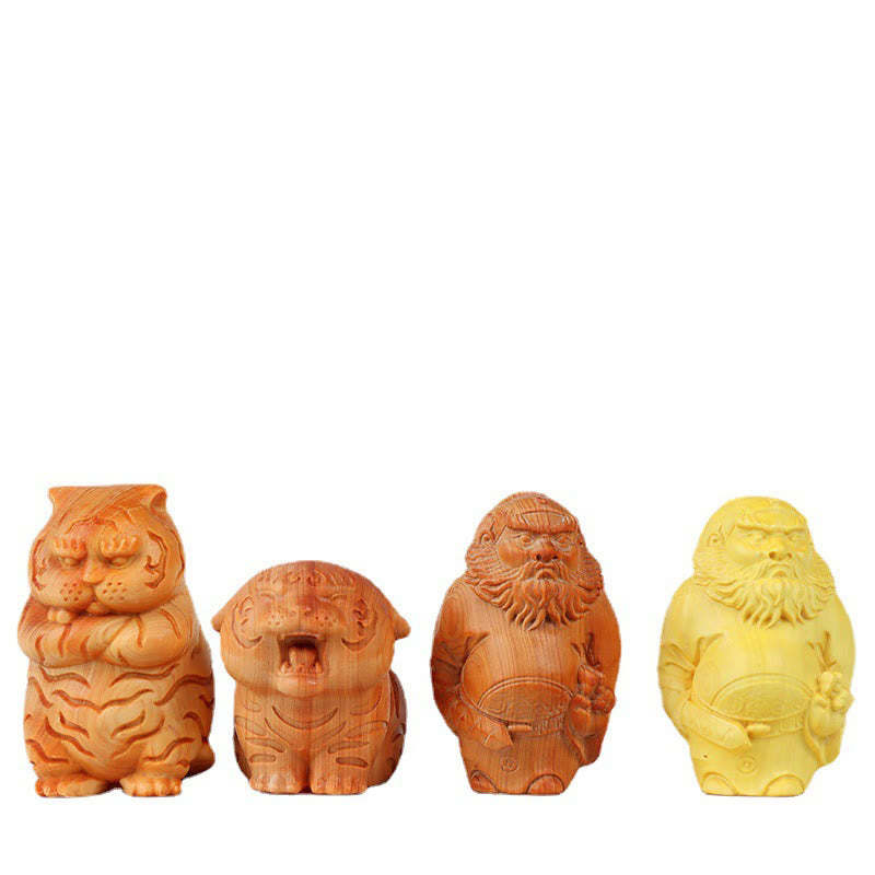 Thuja Sutchuenensis Boxwood Tiger Zhong Kui Grounding Desk Decorations