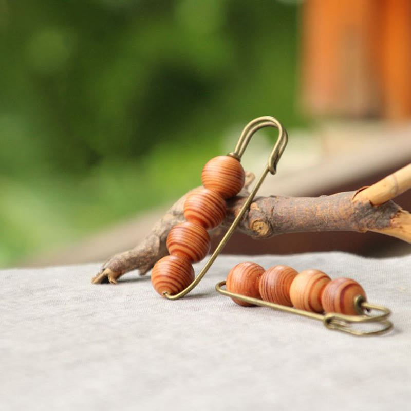 Vintage Sandalwood Agathis Alba Ebony Wood Peltogyne Beads Healing Brooch