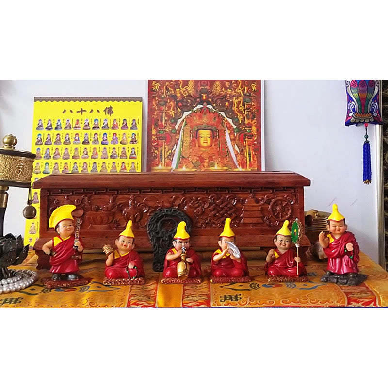 Hand Painted Tibetan Lama Figures Carved Creative Home Office Car Decoration Ornament