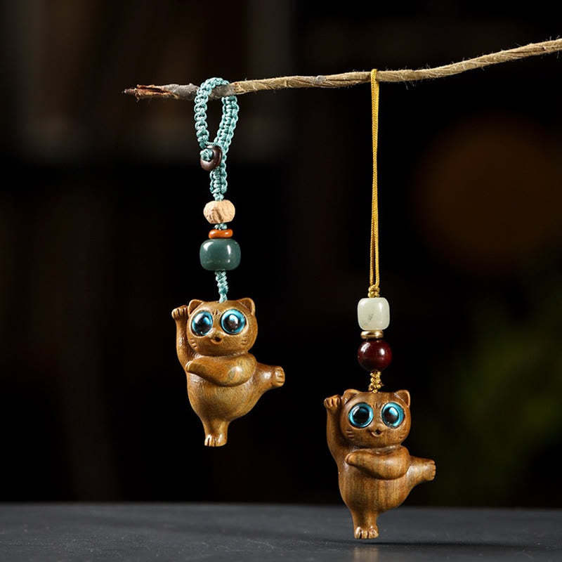 Green Sandalwood Thuja Sutchuenensis Dancing Cat Positive Key Chain Phone Hanging Decoration