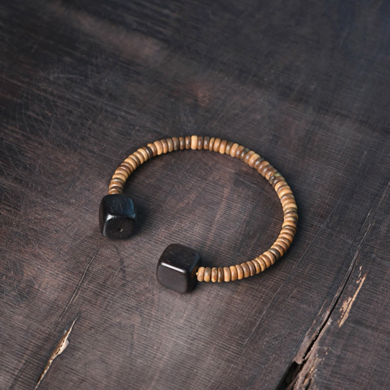 Ebony Wood Green Sandalwood Cube Balance Bracelet