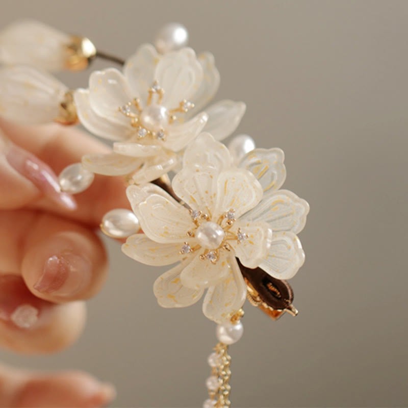 Classical Magnolia Tassel Side Hair Clip