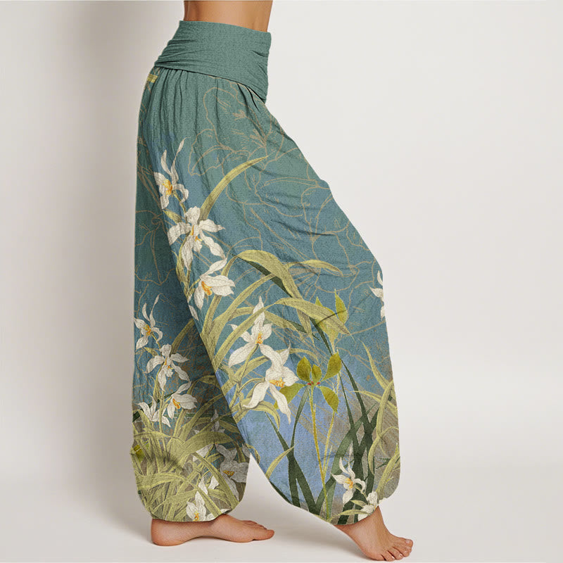White Flowers Yellow Green Leaves Grass Pattern Women's Elastic Waist Harem Pants