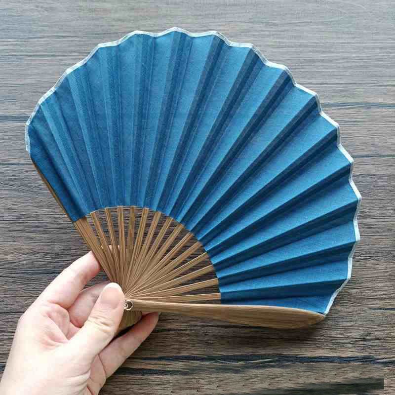 Retro Solid Color Shell Shape Handheld Bamboo Folding Fan