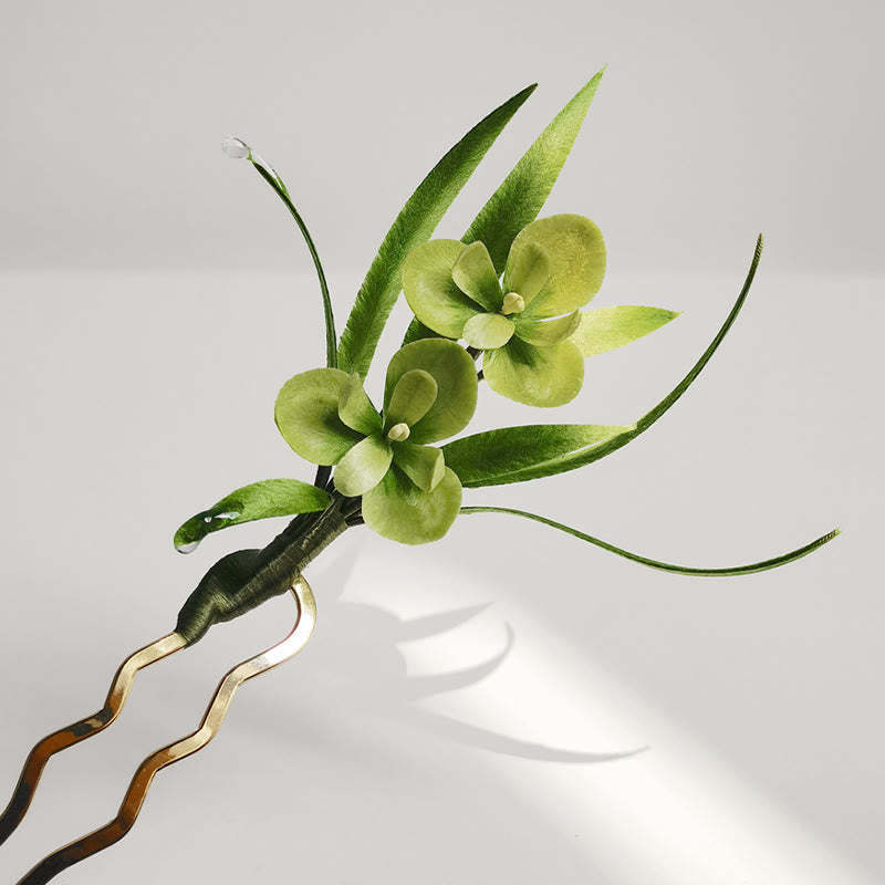 Handmade Velvet Flower Mulberry Silk Green Flowers Leaves Brooch Hairpin