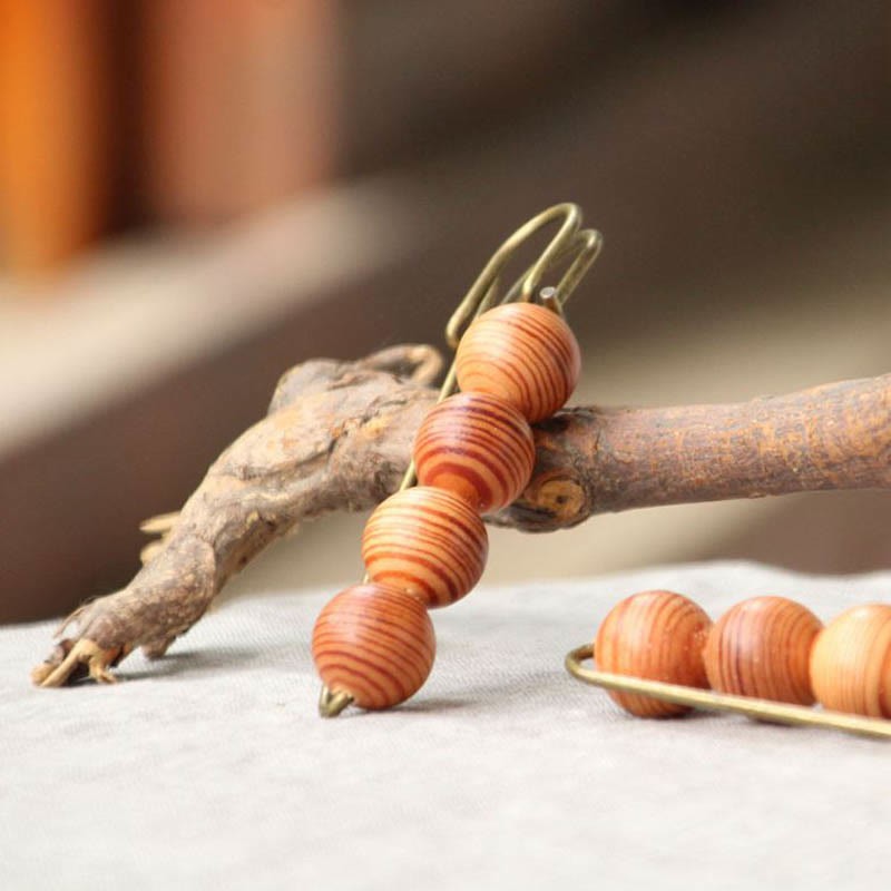 Vintage Sandalwood Agathis Alba Ebony Wood Peltogyne Beads Healing Brooch