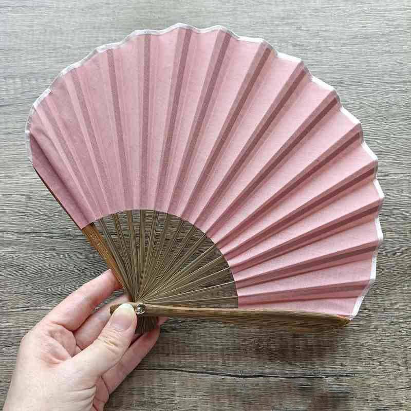 Retro Solid Color Shell Shape Handheld Bamboo Folding Fan