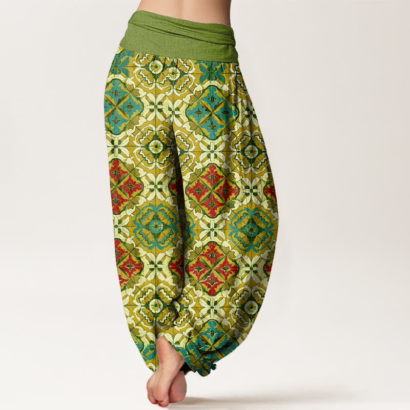 Diamond Floral Design Women's Elastic Waist Harem Pants