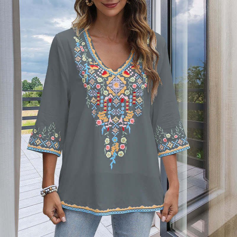 Spring Daily Embroidery Flower Pattern Long Sleeve V-neck Cotton Women's T-Shirt
