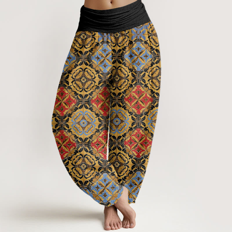 Diamond Floral Design Women's Elastic Waist Harem Pants
