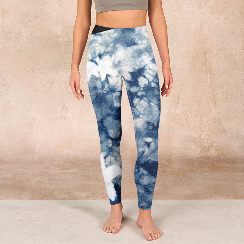 Blue Lily Flowers Watercolor Texture Print Gym Leggings Women's Yoga Pants