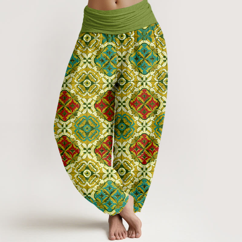Diamond Floral Design Women's Elastic Waist Harem Pants