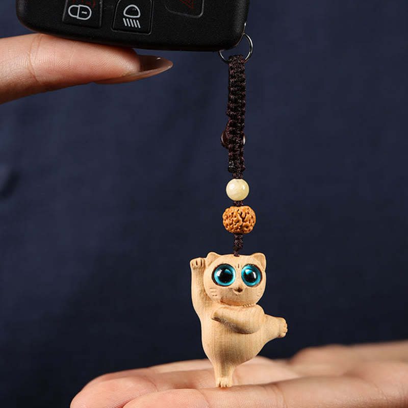 Green Sandalwood Thuja Sutchuenensis Dancing Cat Positive Key Chain Phone Hanging Decoration