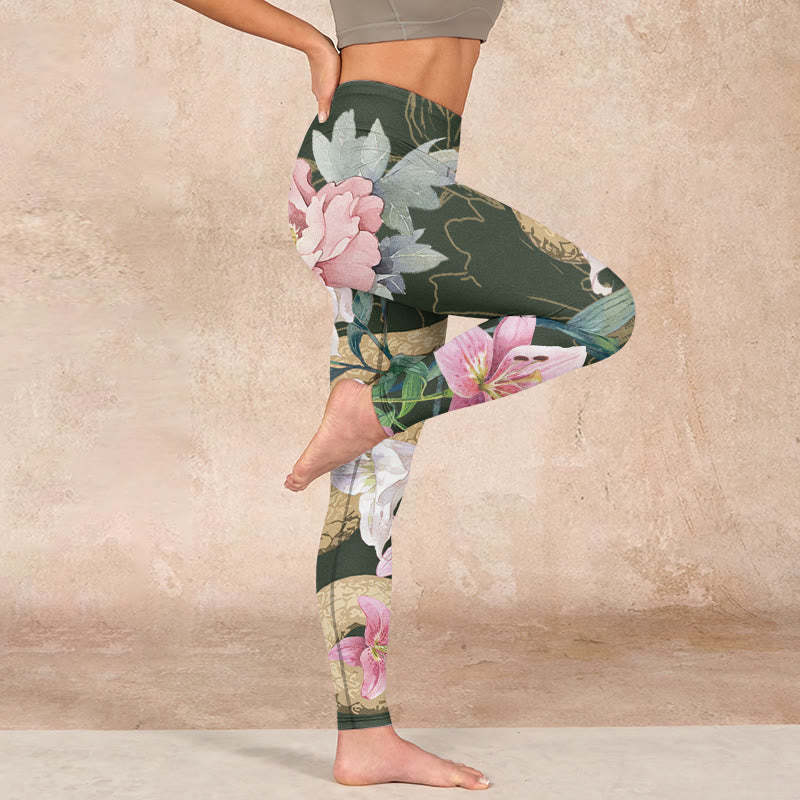 Green Golden Snake Lily Peony Flowers Print Gym Leggings Women's Yoga Pants