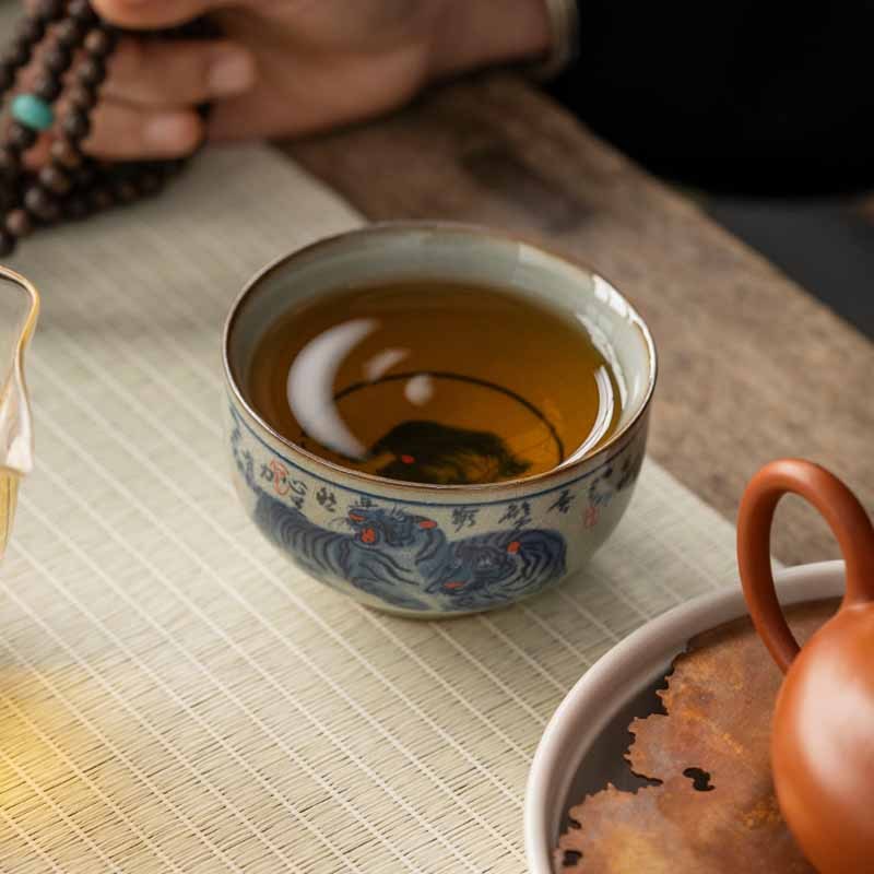 Jingdezhen Hand Painted Cute Tiger Ceramic Teacup Kung Fu Tea Cup Bowl 140ml