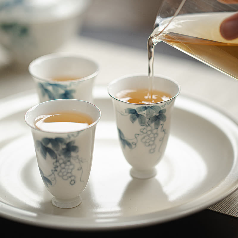 Small Hand Painted Grapes Ceramic Teacup Kung Fu Tea Cup 30ml
