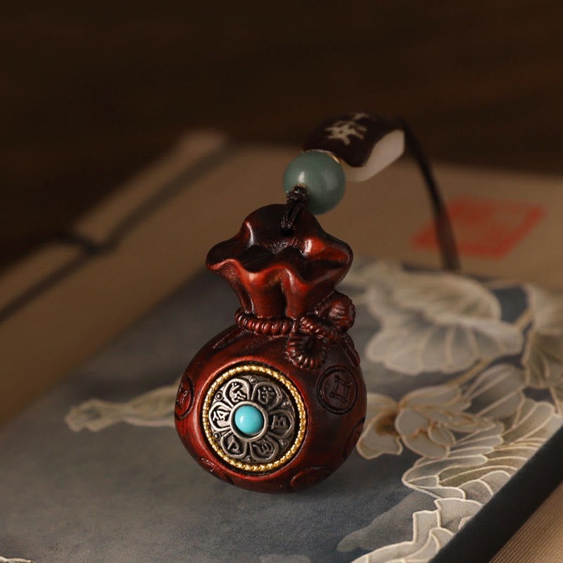 Small Leaf Red Sandalwood Green Sandalwood Money Bag Om Mani Padme Hum Rotatable Protection Hanging Decoration