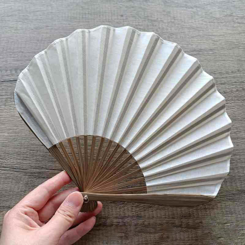 Retro Solid Color Shell Shape Handheld Bamboo Folding Fan