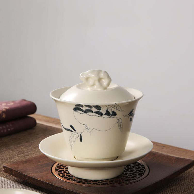 Hand Painted Pomegranate Hibiscus Pine Lotus Ceramic Gaiwan Sancai Teacup Kung Fu Tea Cup And Saucer With Lid