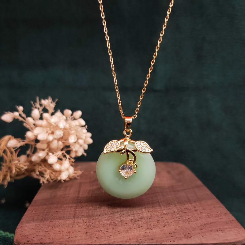 Round Jade Leaf Blessing Fortune Necklace Chain Pendant
