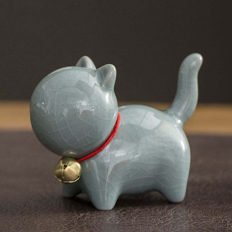 Mini Cute Lucky Bell Cat Tea Pet Ceramic Home Desk Figurine Decoration