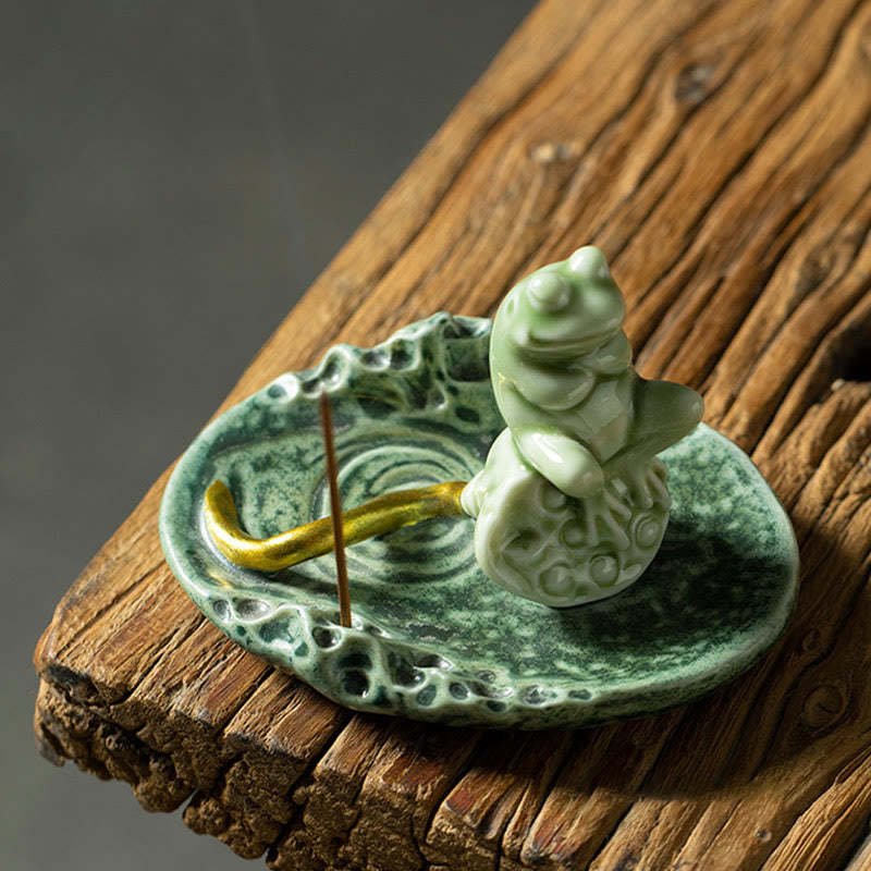 Leaf Meditation Frog Pattern Healing Ceramic Incense Burner Decoration