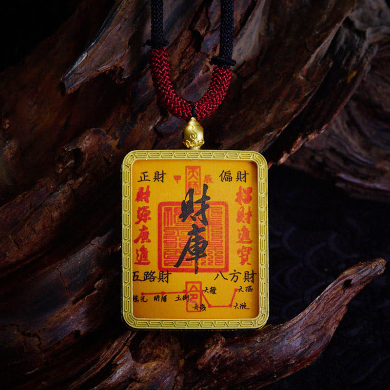 Tibetan Zakiram Nine-Tailed Fox Yellow God of Wealth Painted Thangka Hope Necklace Pendant