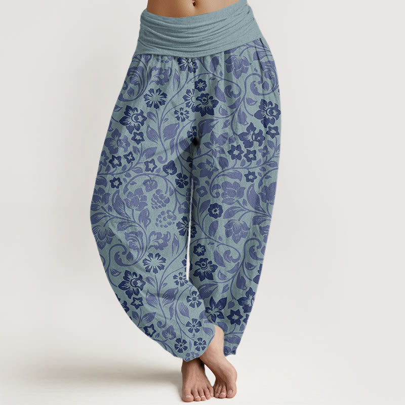 Small Flowers Intertwining Branches Women's Elastic Waist Harem Pants