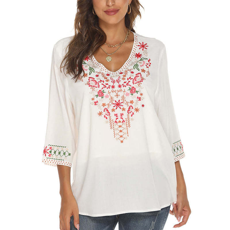 Summer Embroidery Flower Simple Design Three Quarter Sleeve V-neck Cotton Women's T-Shirt