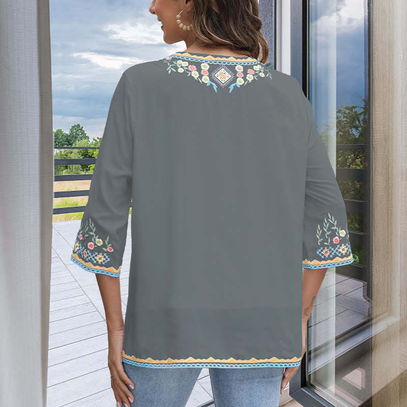 Spring Daily Embroidery Flower Pattern Long Sleeve V-neck Cotton Women's T-Shirt