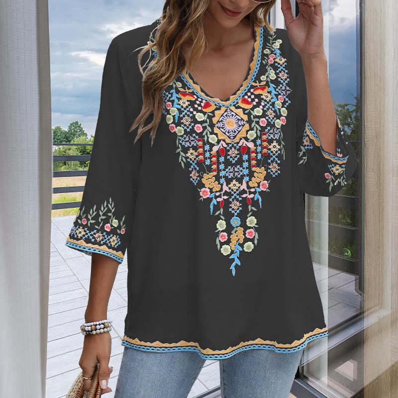 Spring Daily Embroidery Flower Pattern Long Sleeve V-neck Cotton Women's T-Shirt