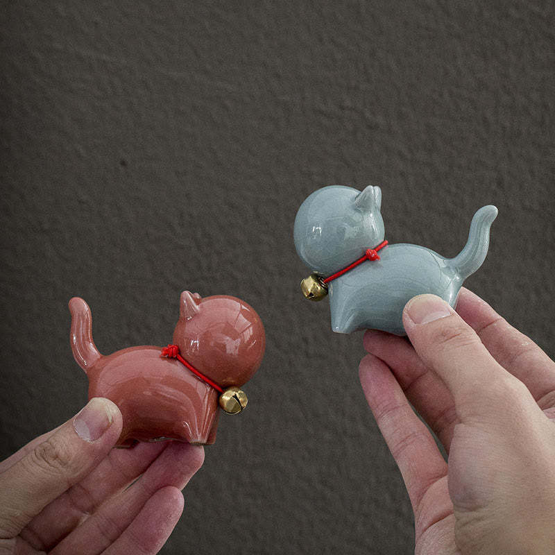 Mini Cute Lucky Bell Cat Tea Pet Ceramic Home Desk Figurine Decoration