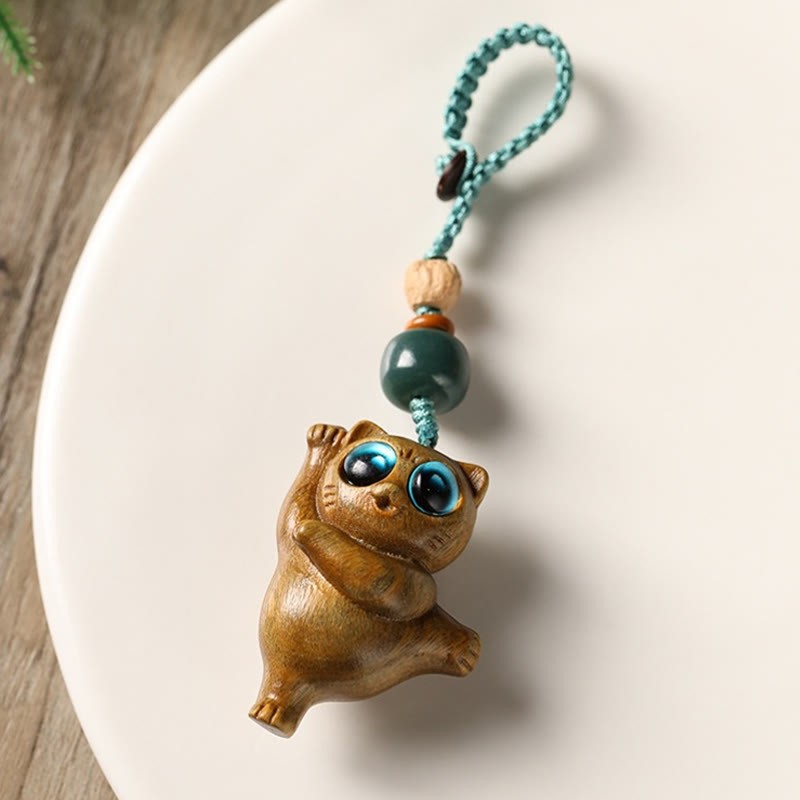 Green Sandalwood Thuja Sutchuenensis Dancing Cat Positive Key Chain Phone Hanging Decoration