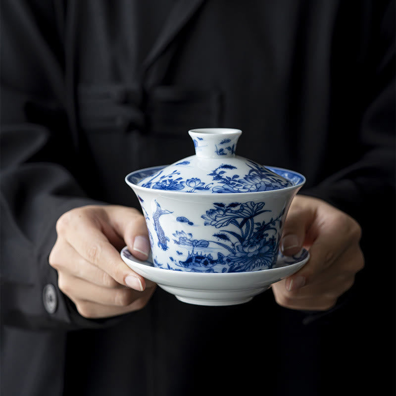 Blue And White Porcelain Lotus Koi Fish Lion Dance Watermelon Ceramic Gaiwan Sancai Teacup Kung Fu Tea Cup And Saucer With Lid 300ml