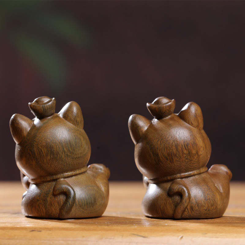 Mini Green Sandalwood Ingot Lucky Cat Carved Peace Desk Decorations