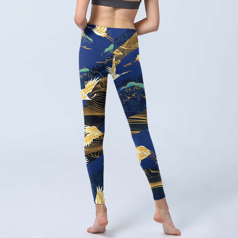 Mountain Temple Red Crowned Crane Pattern Print Gym Leggings Women's Yoga Pants