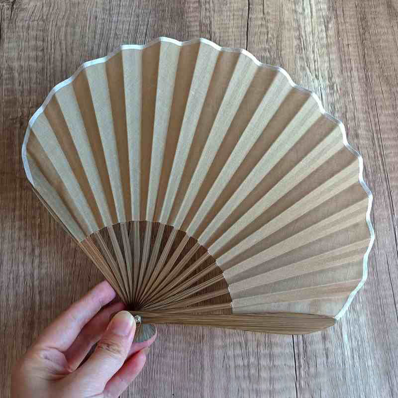 Retro Solid Color Shell Shape Handheld Bamboo Folding Fan