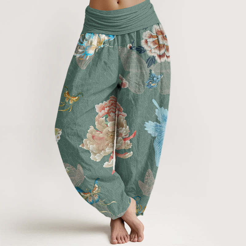 Chrysanthemums Butterflies Pattern Women's Elastic Waist Harem Pants