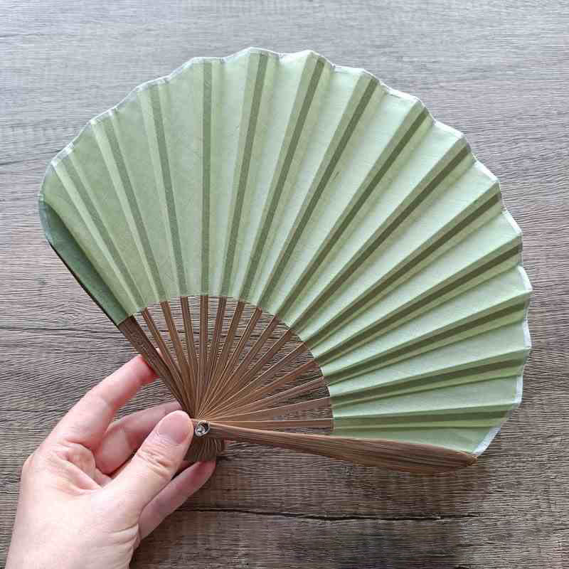 Retro Solid Color Shell Shape Handheld Bamboo Folding Fan