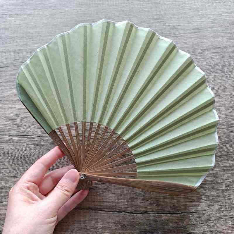 Retro Solid Color Shell Shape Handheld Bamboo Folding Fan