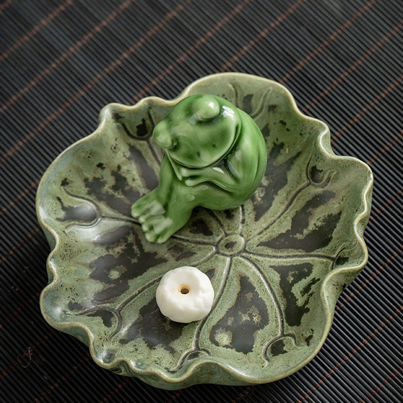 Leaf Meditation Frog Pattern Healing Ceramic Incense Burner Decoration
