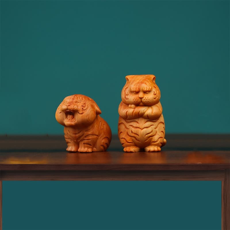 Thuja Sutchuenensis Boxwood Tiger Zhong Kui Grounding Desk Decorations